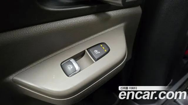 Kia Carnival — Фото автомобиля 18