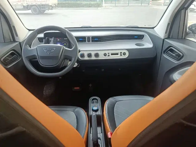 Wuling Hongguang Mini EV — Фото автомобиля 9