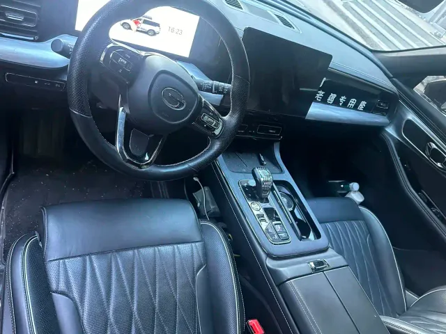 GAC Trumpchi GS8 — Фото автомобиля 4