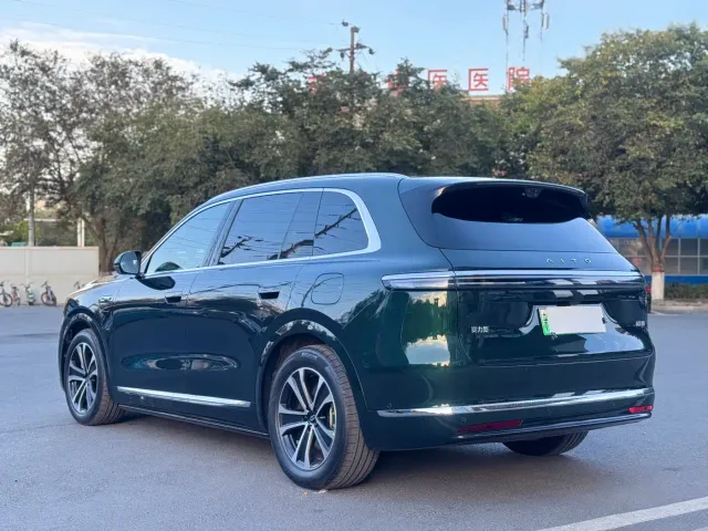 Aito M7 — Фото автомобиля 12