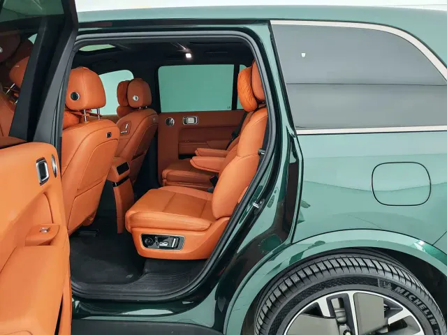 Li Auto L9 — Фото автомобиля 14