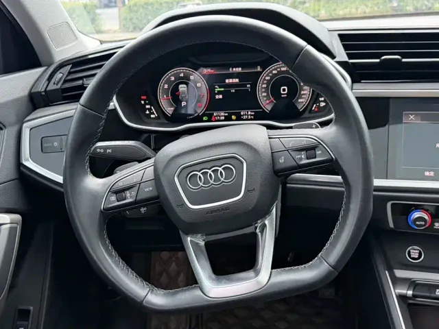Audi Q3 — Фото автомобиля 15