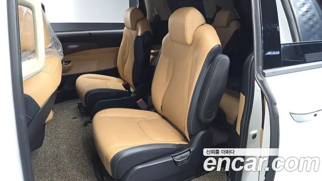 Kia Canival Carnival 4 поколение Бензин 9 мест Signature — Фото автомобиля 9