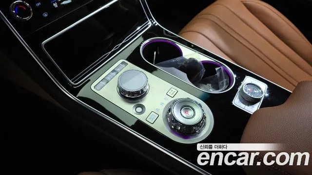 Genesis GV80 — Фото автомобиля 12