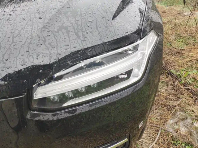 Volvo XC90 — Фото автомобиля 5