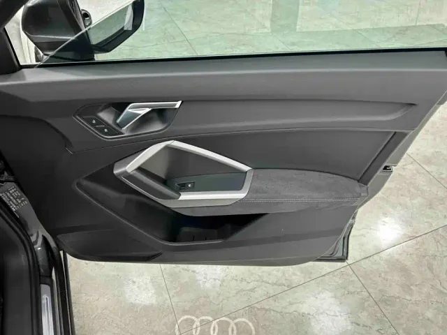 Audi Q3 — Фото автомобиля 18
