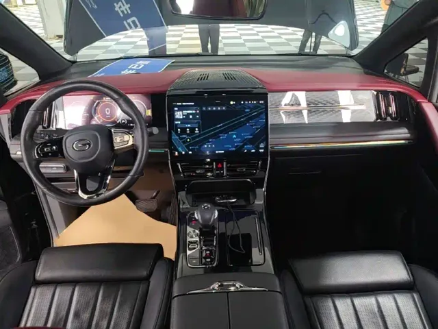 GAC Trumpchi M8 — Фото автомобиля 9