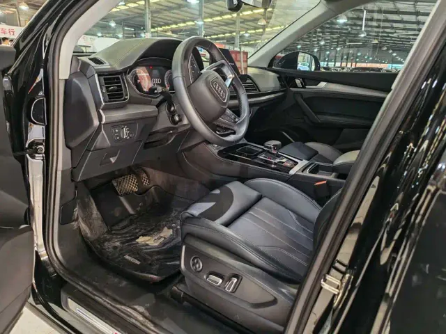 Audi Q5L — Фото автомобиля 7