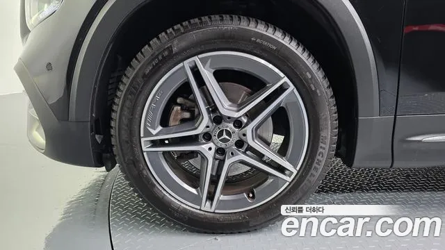 Mercedes-Benz GLB-Class — Фото автомобиля 5