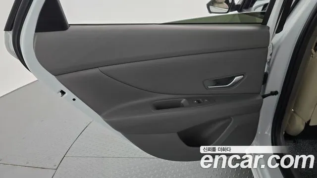 Hyundai Avante CN7 — Фото автомобиля 14