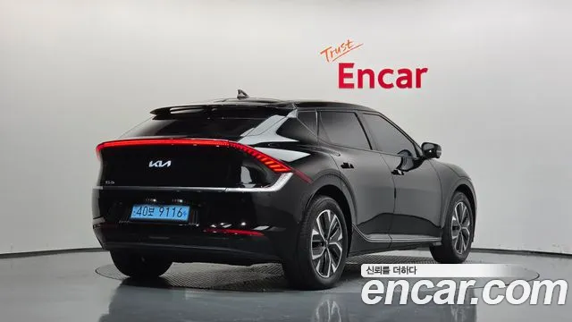 Kia EV6 — Фото автомобиля 2