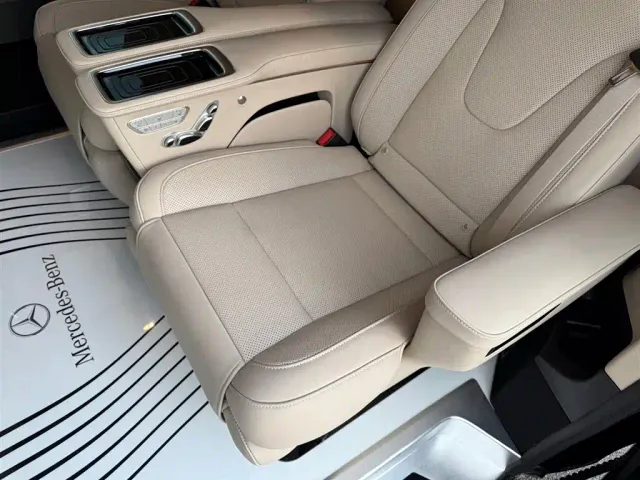 Mercedes-Benz V-Class — Фото автомобиля 21