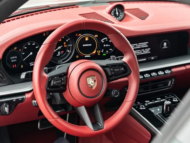 Porsche 911 — Фото автомобиля 15