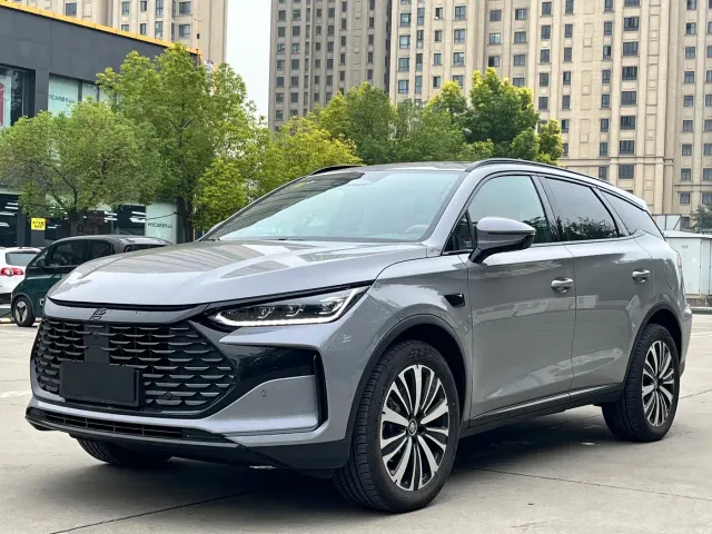 Фотография автомобиля — BYD Tang