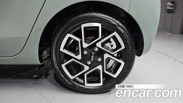 Kia RAY Новый Kia Ray Signature — Фото автомобиля 21