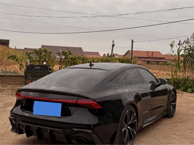 Audi RS 7 — Фото автомобиля 4