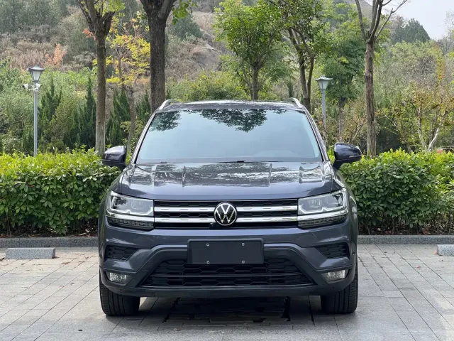 Volkswagen Tharu — Фото автомобиля 2