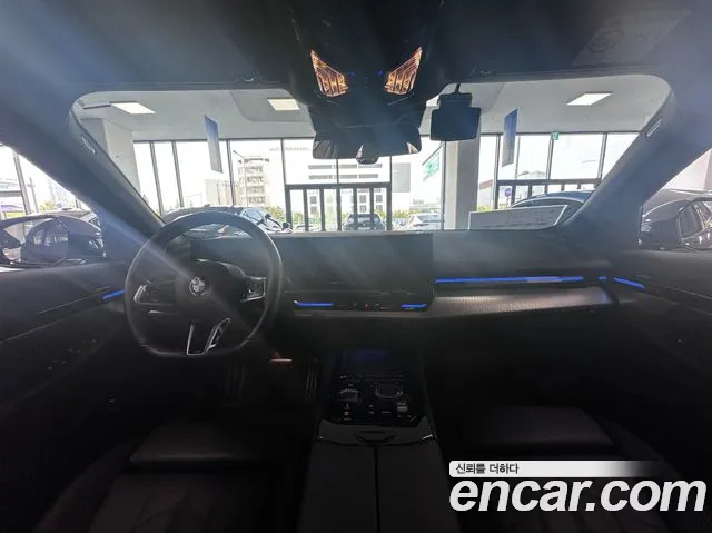 BMW 5-Series — Фото автомобиля 10