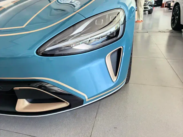 Xiaomi SU7 — Фото автомобиля 4
