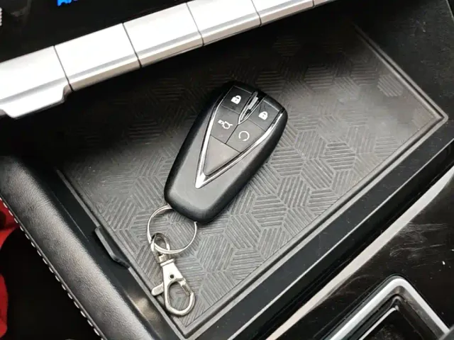 Changan Eado — Фото автомобиля 8