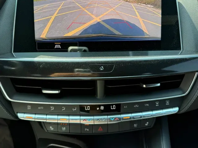 Cadillac CT5 — Фото автомобиля 30