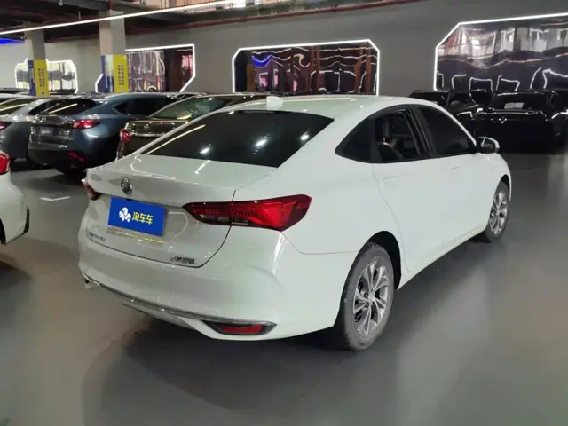Buick Verano — Фото автомобиля 3