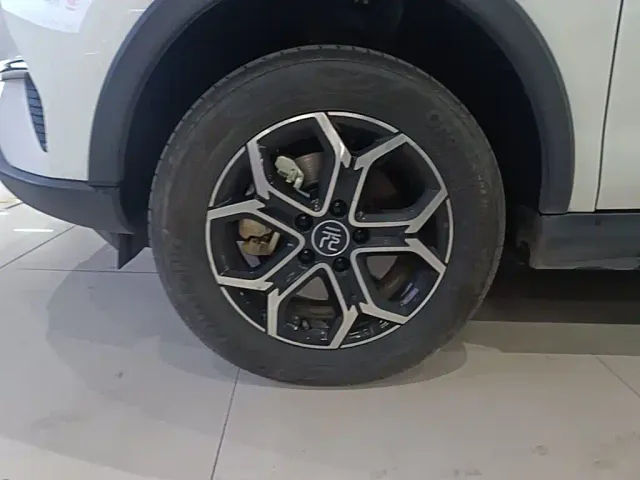 BYD Yuan Pro — Фото автомобиля 22