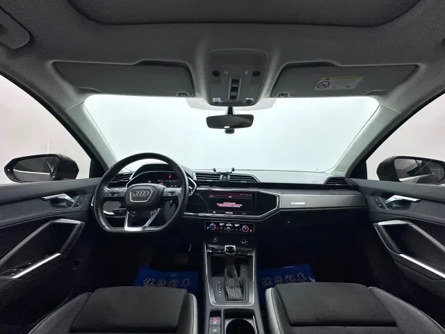 Audi Q3 — Фото автомобиля 11