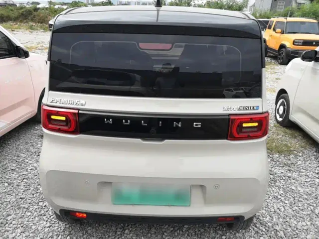 Wuling Hongguang Mini EV — Фото автомобиля 5