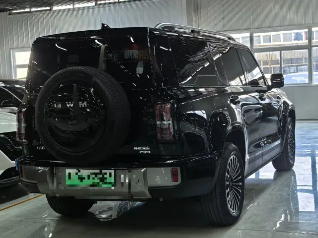 Haval Great Wall H10 — Фото автомобиля 8