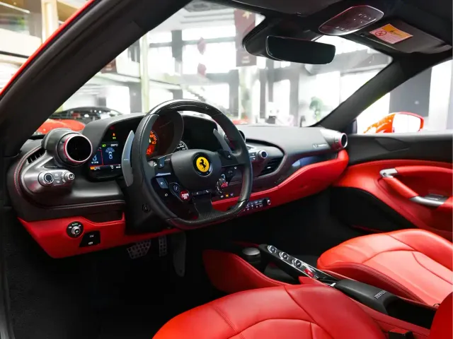 Ferrari F8 — Фото автомобиля 11