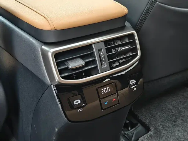 Lexus RX — Фото автомобиля 21