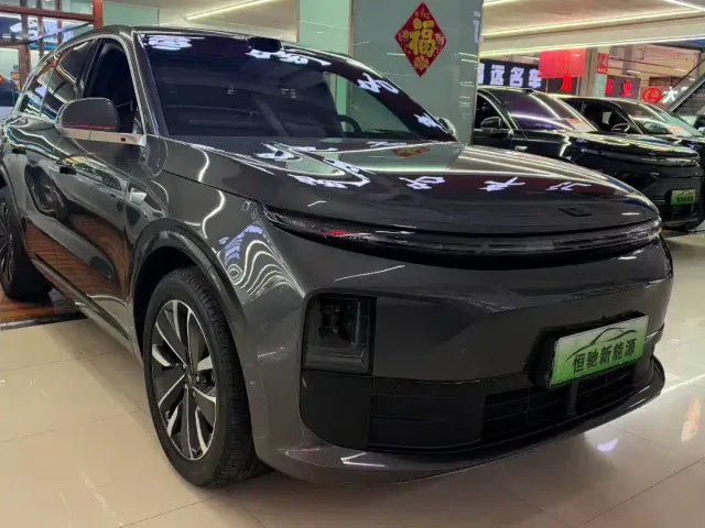 Li Auto L6 — Фото автомобиля 3