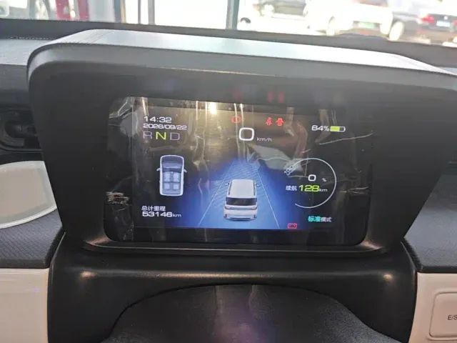 Wuling Hongguang Mini EV — Фото автомобиля 11