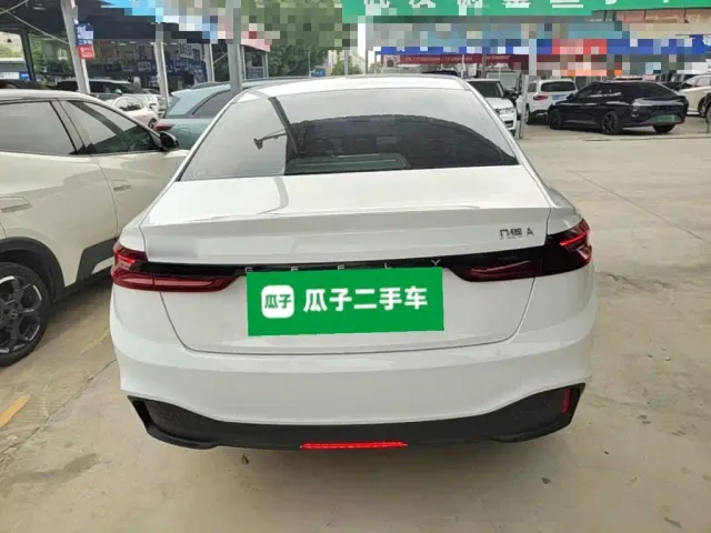 Geely Geometry A — Фото автомобиля 3