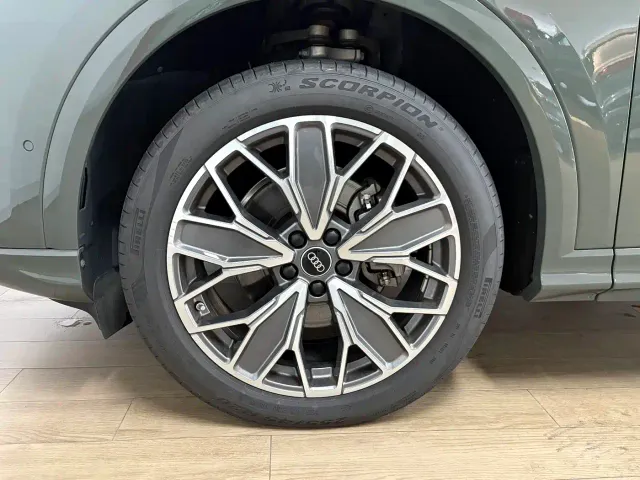 Audi Q5L — Фото автомобиля 15