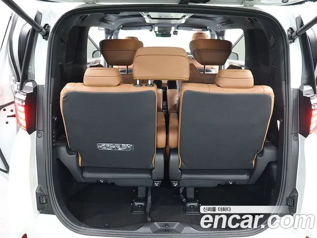 Toyota Alphard — Фото автомобиля 5