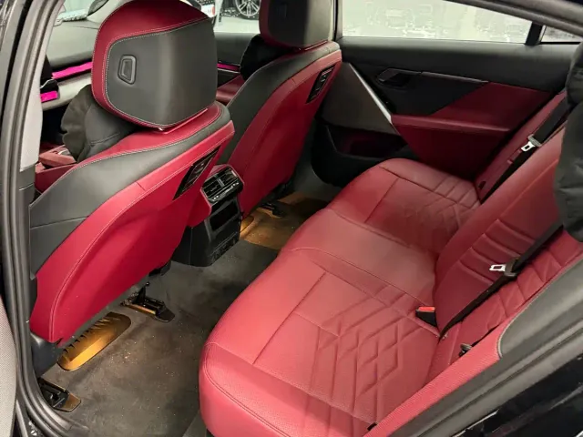 BMW 5 Series — Фото автомобиля 8