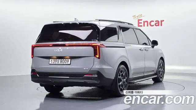 Фотография автомобиля — Kia Carnival Generation 4