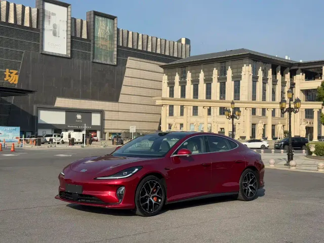 Фотография автомобиля — IM Motors L6