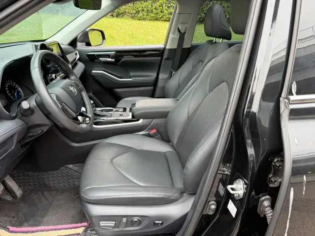 Toyota Highlander — Фото автомобиля 8