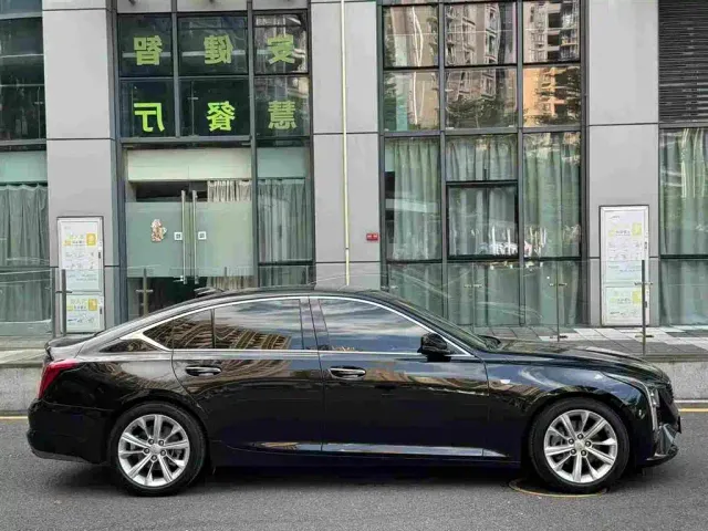 Cadillac CT5 — Фото автомобиля 4