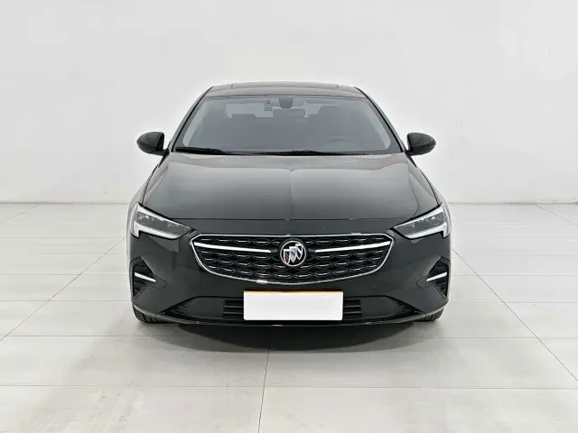 Buick Regal — Фото автомобиля 3