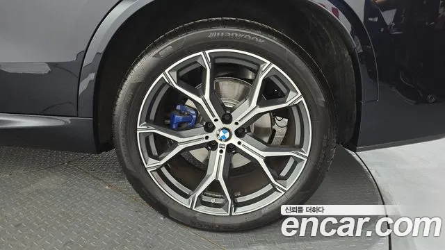 BMW X5 xDrive 40i M Sport — Фото автомобиля 21