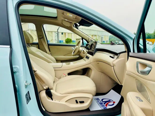 Shangjie SUV — Фото автомобиля 9