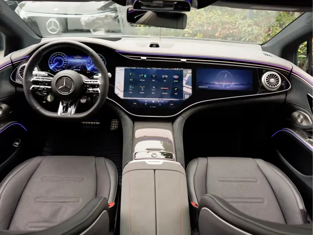 Mercedes-Benz EQS AMG — Фото автомобиля 15