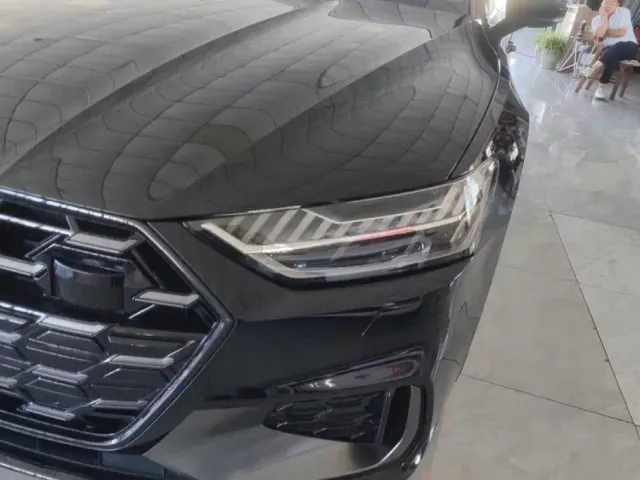 Audi A7L — Фото автомобиля 5
