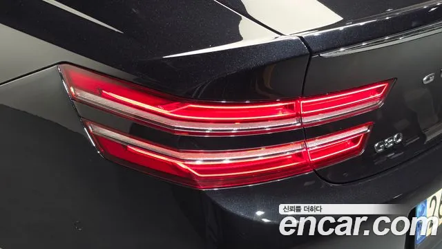 Genesis G80 Бензин 2.5 турбо AWD — Фото автомобиля 21