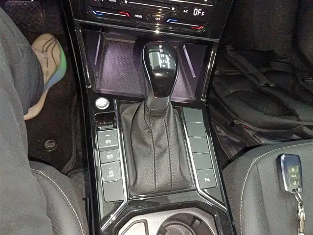 Volkswagen Passat — Фото автомобиля 9