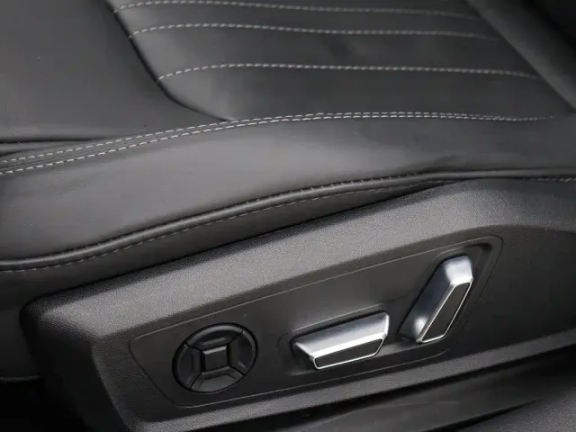 Audi A6L — Фото автомобиля 4
